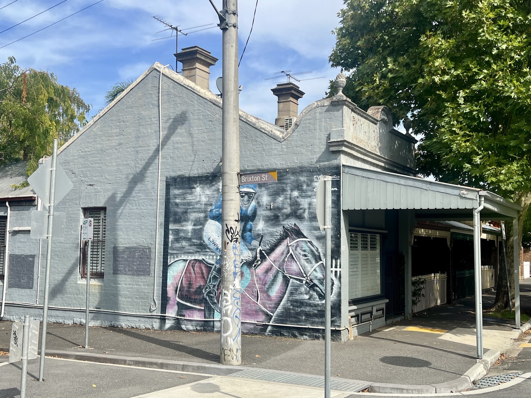 61 Kent Street - street view side