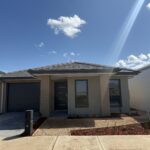 8 Milkmaids Avenue, Deanside, VIC 3336